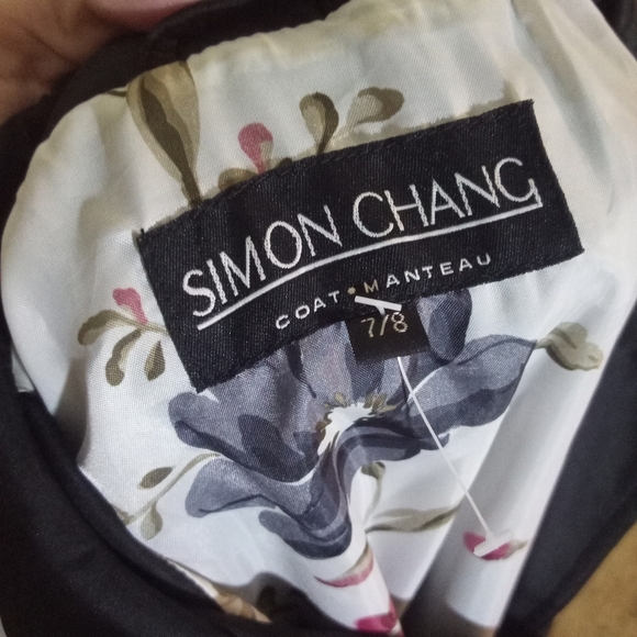 Simon Chang Black Trench Coat with Notched Lapel and Satin Finish - Picture 2 of 3